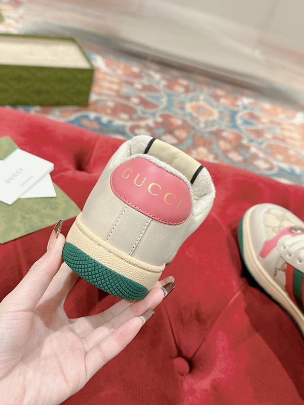 グッチ靴全体デザイン